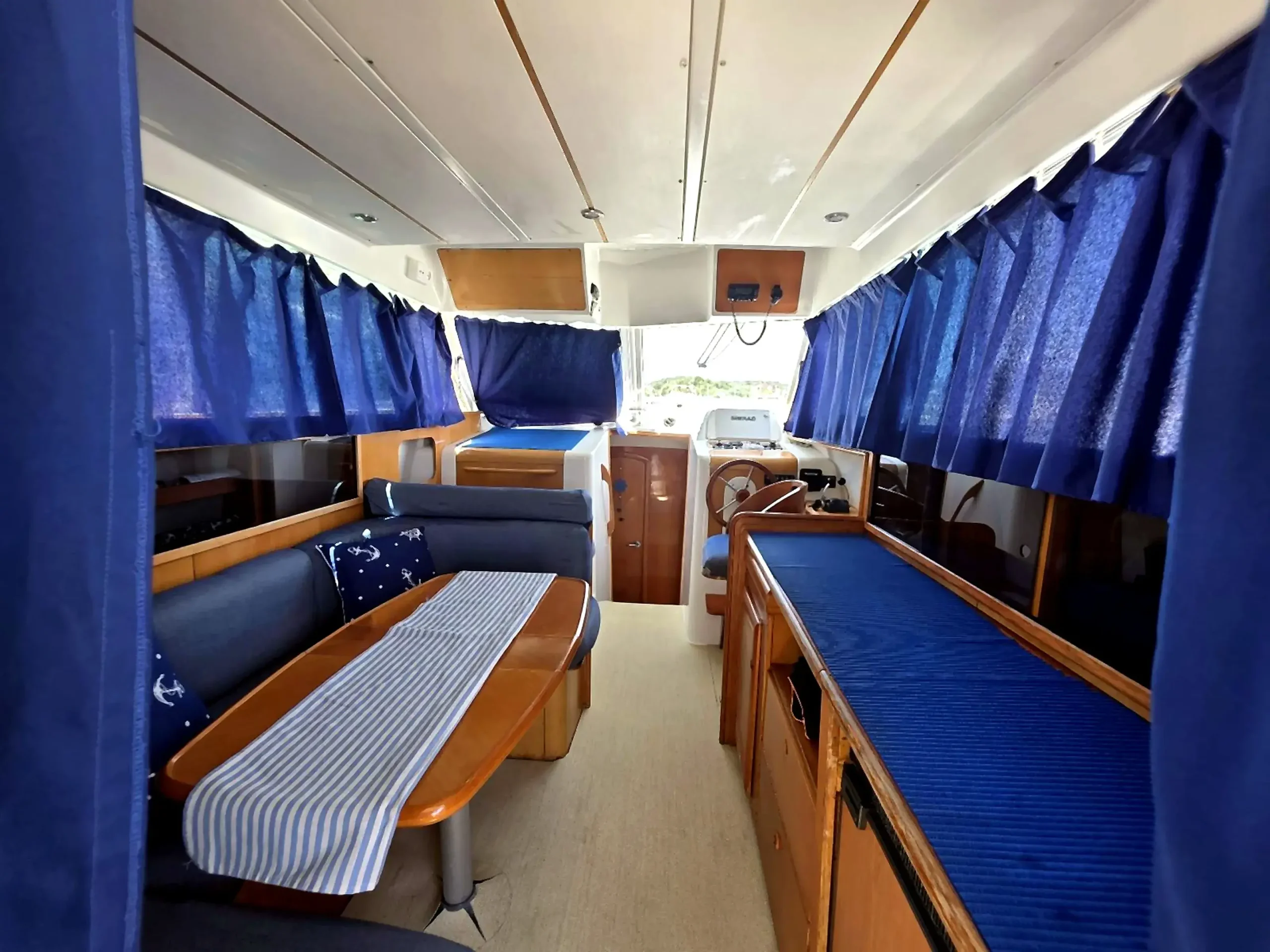 Detalle exterior del barco Capimar